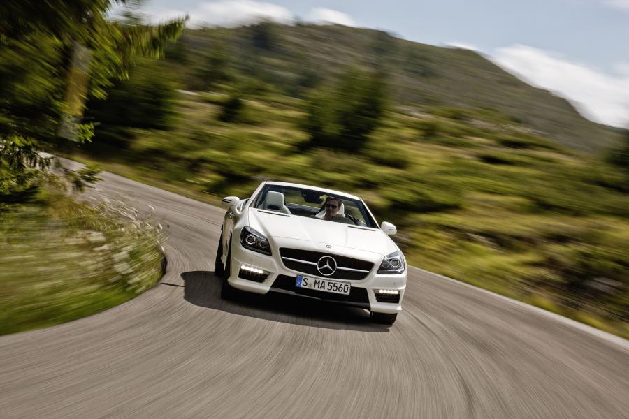  Mercedes-Benz SLK55 AMG 2011 года  (фото 17 из 34)